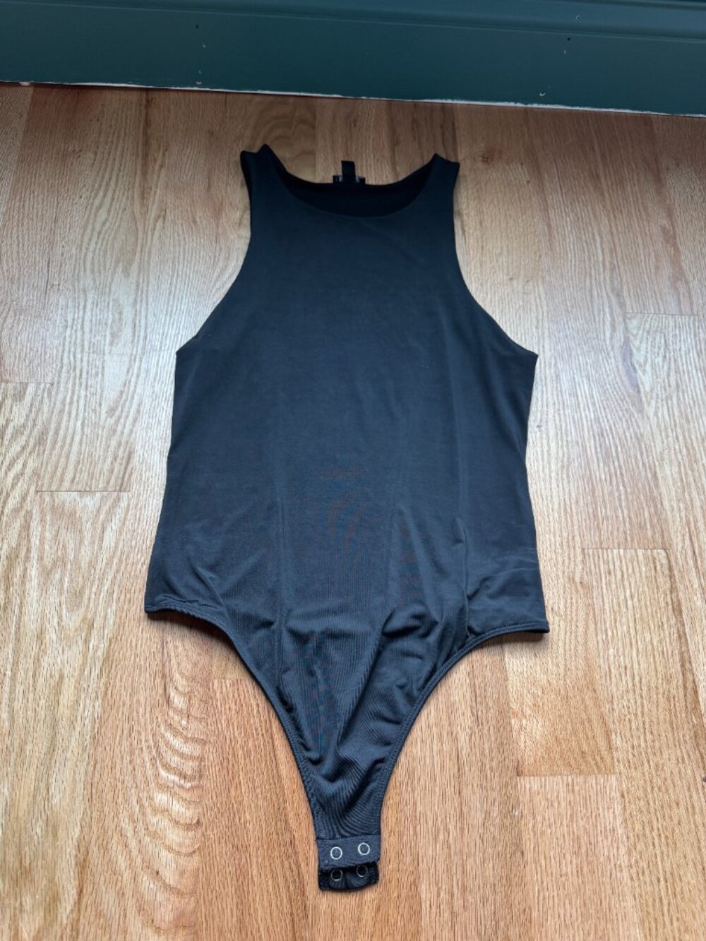 Express Compression Body Suit - Picture 2 of 4
